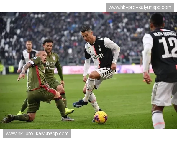 蓝十字vs阿拉胡:足球场上的宿命对决,谁能笑到最后?